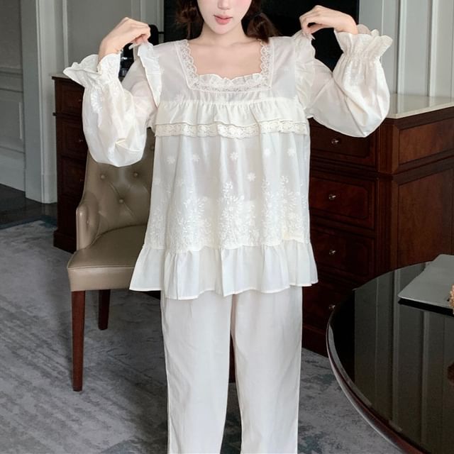 Dazzli-Square Neck Plain Lace Trim Pajama Set
