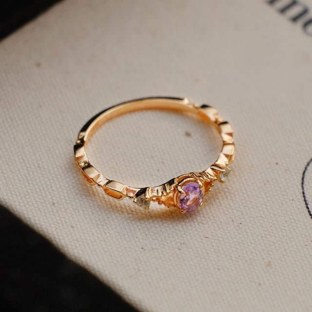 DECADES-Rhinestone Ring