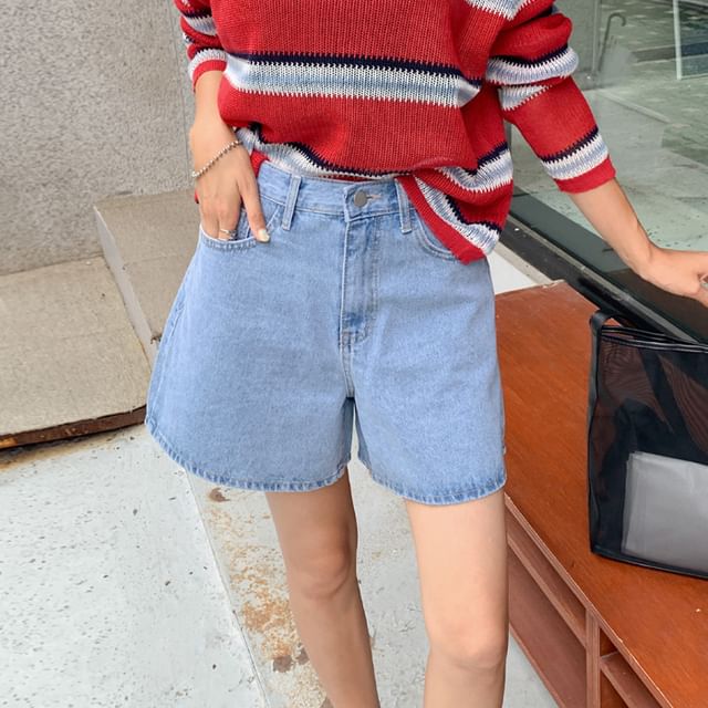 DEEPNY-Daily Basic Wash Denim Shorts