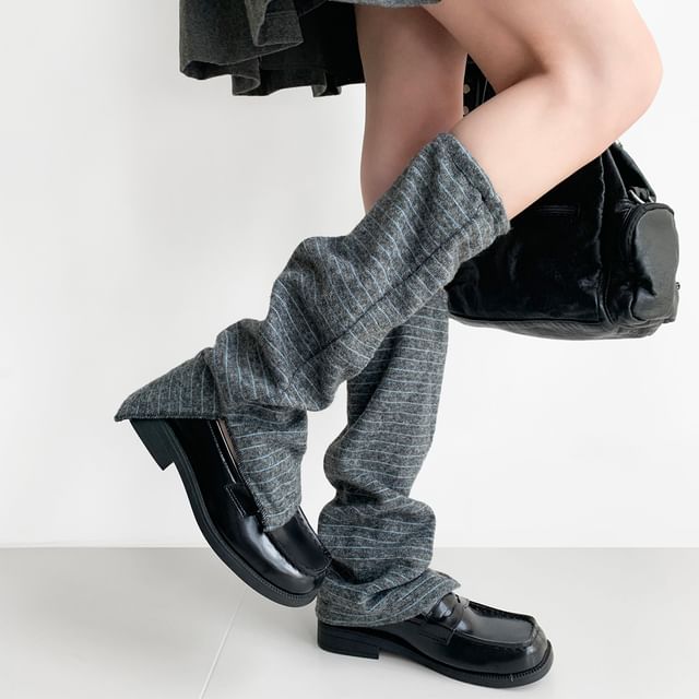 Desperim-Mock Two-Piece Buttoned Side-Slit Striped Leg Warmer