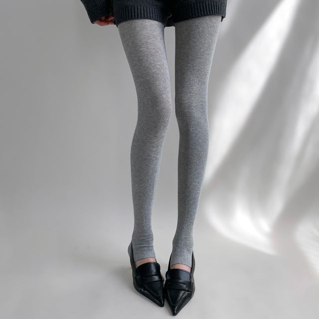 Desperim-Plain Stirrup Leggings