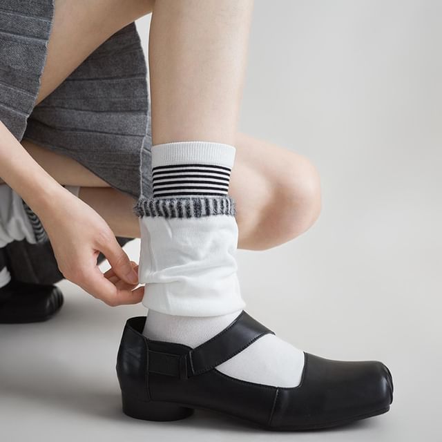 Desperim-Striped Short Slouch Socks