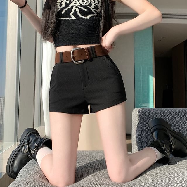 Dragan Pulse-Mid Rise Plain Hot Pants