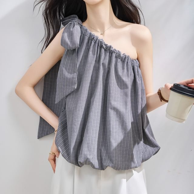 Dragan Pulse-One Shoulder Plaid Crop Blouse