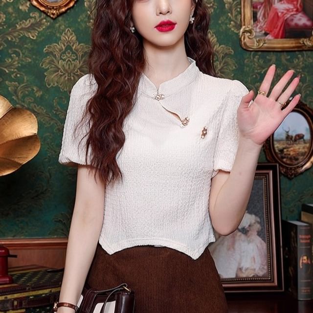 Dragan Pulse-Puff-Sleeve Stand Collar Plain Cutout Crop Blouse