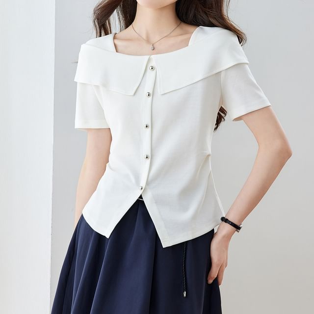 Dragan Pulse-Short Sleeve Square Neck Plain Panel Button Top