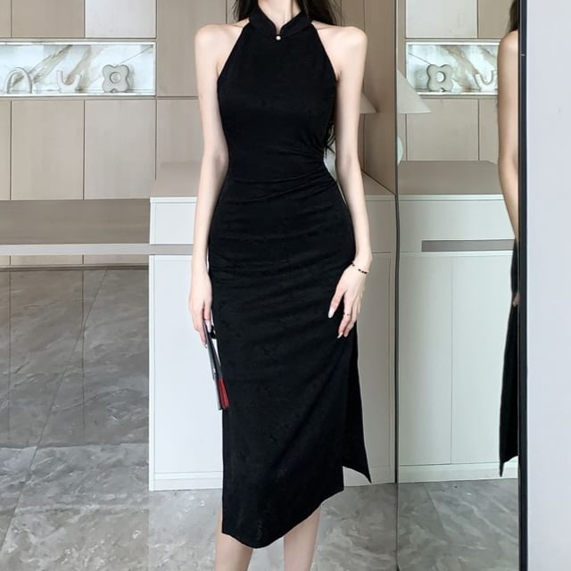 Dragan Pulse-Sleeveless Plain Slit Midi Sheath Qipao