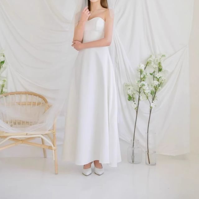 DreesHouse-Strapless A-Line Wedding Gown
