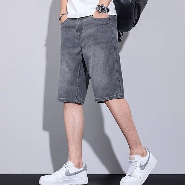 Dukakis-Mid Rise Washed Denim Shorts