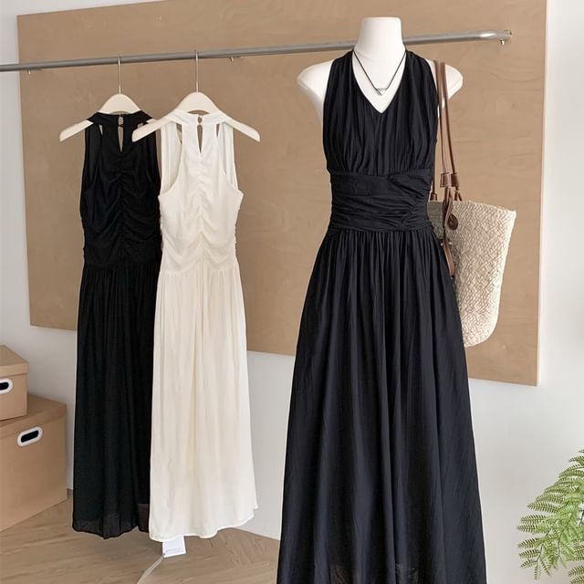 Dute-Halter Plain Ruched Maxi A-Line Dress