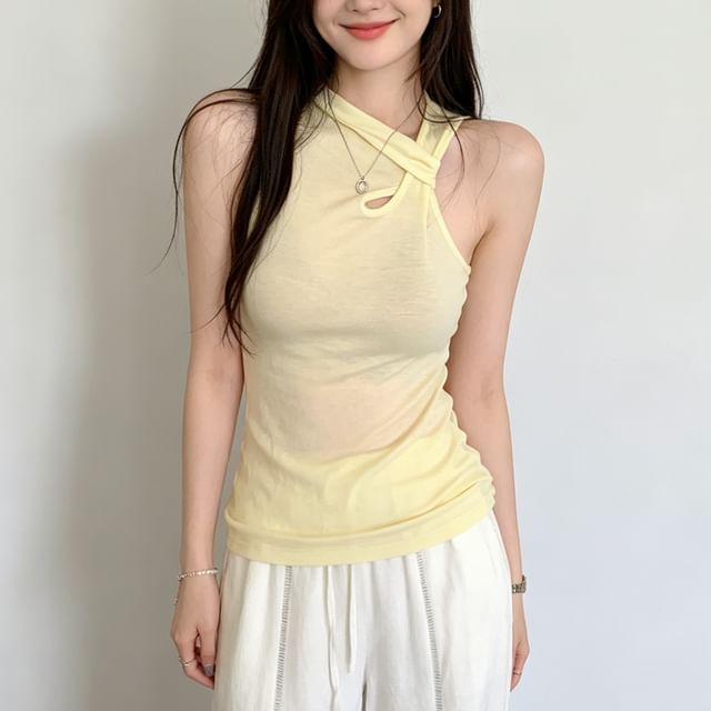 Duwnie-Sleeveless V-Neck Plain Asymmetrical Top