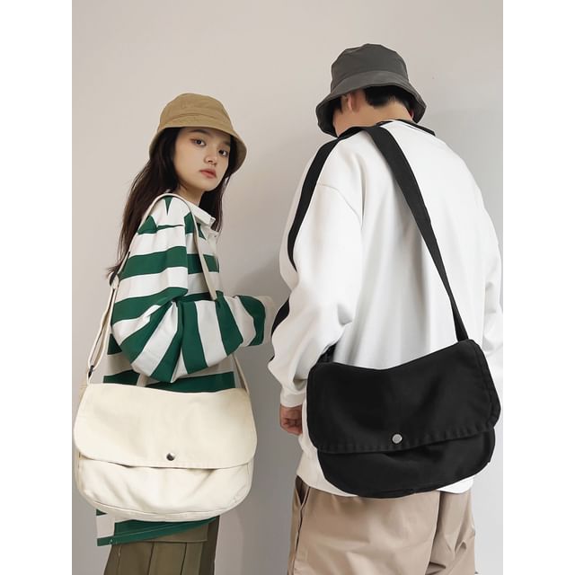 EAVALURE-Plain Canvas Crossbody Bag