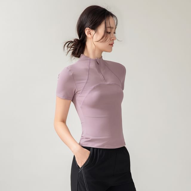 Engiko-Short Sleeve Mock Neck Plain Panel Zip Yoga Top