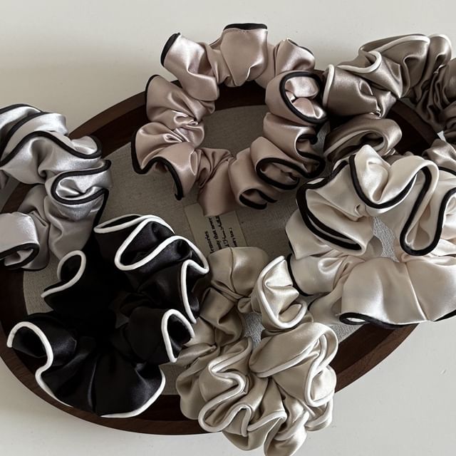 enthice-Contrast Trim Fabric Scrunchie