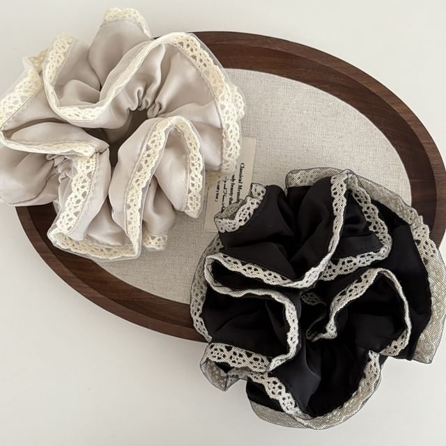 enthice-Lace Trim Scrunchie