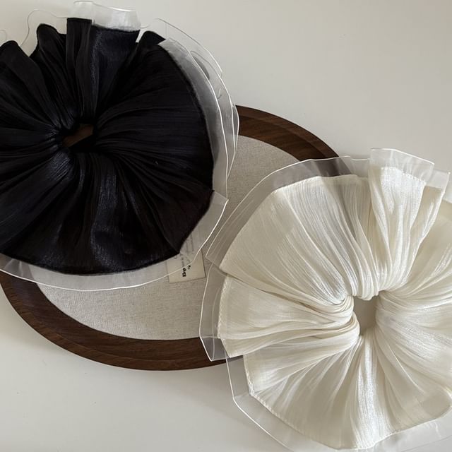 enthice-Mesh Trim Scrunchie