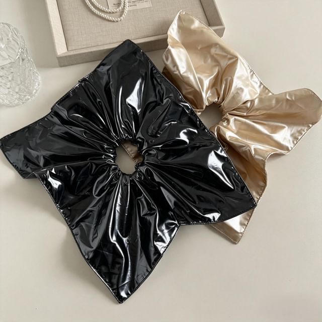 enthice-Metallic Square Scrunchie