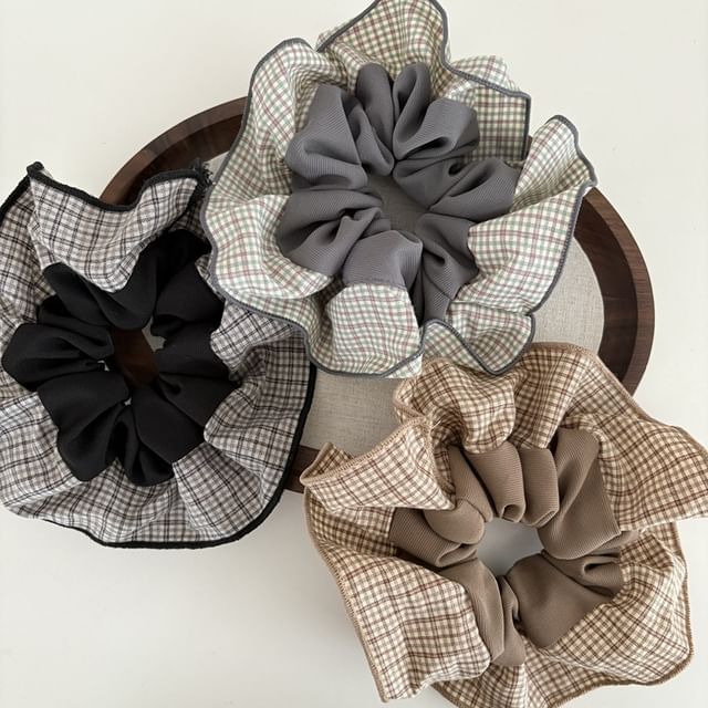 enthice-Plaid Panel Scrunchie