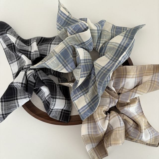 enthice-Plaid Square Scrunchie