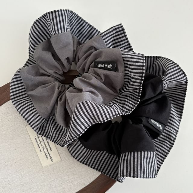 enthice-Striped Trim Fabric Scrunchie