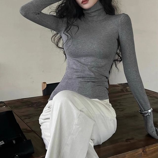Essere-Long-Sleeve Mock Neck Plain Tee