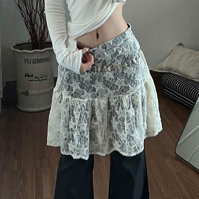 Essere-Mid Rise Mini Lace Skirt