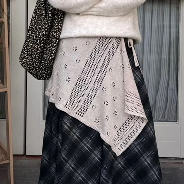 Essere-Plain Asymmetrical Pointelle Knit Overlay Skirt