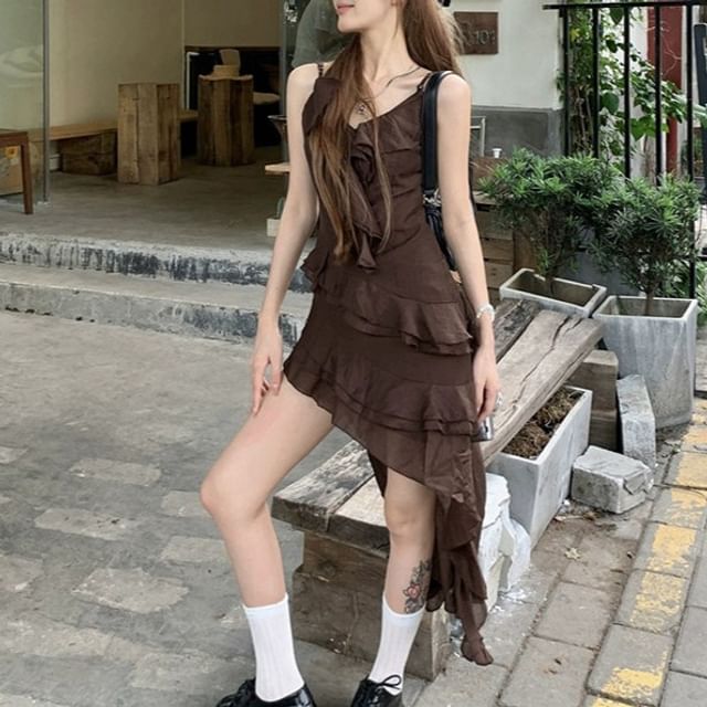Essere-Spaghetti Strap V-Neck Ruffle Asymmetrical Plain Dress
