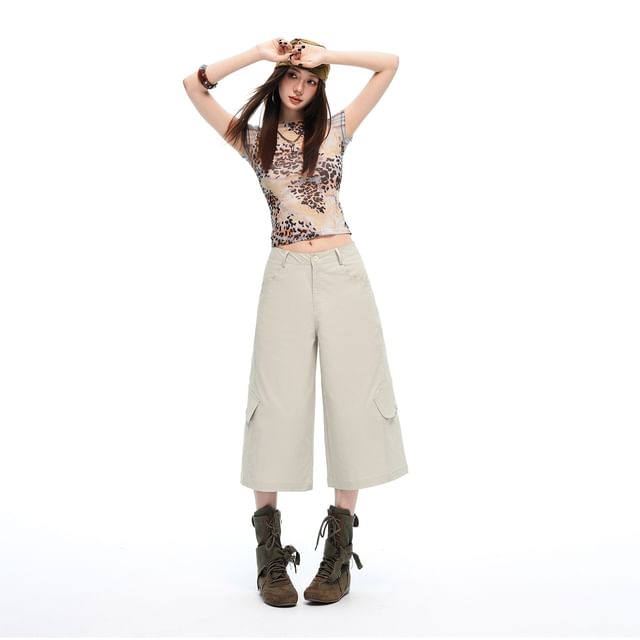 evanesce-Mid Rise Plain Capri Wide Leg Cargo Pants