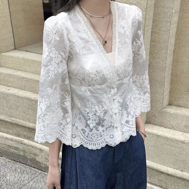 Everose-34-Sleeve V-Neck Lace Blouse