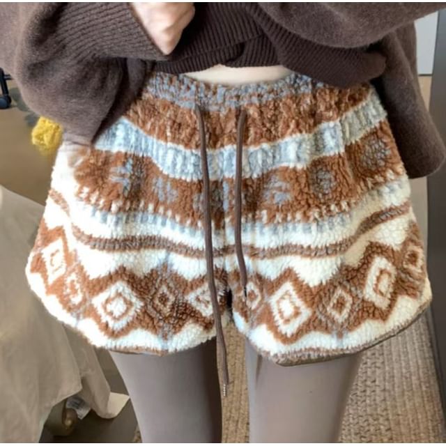 Everose-Drawstring Waist Jacquard Shorts