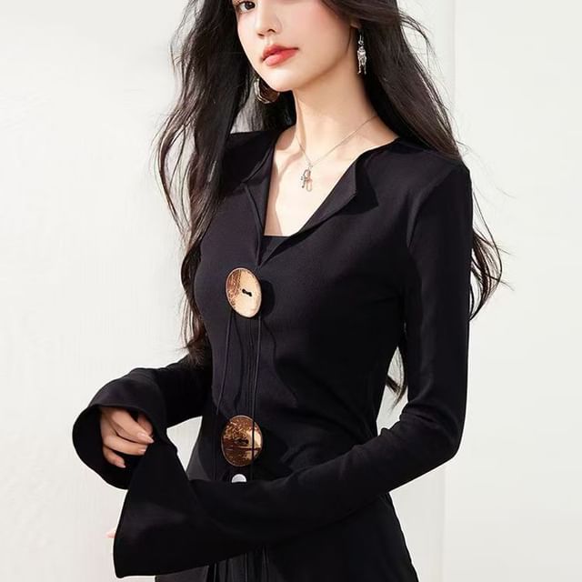 Everose-Flared-Sleeve V-Neck Plain Front-Slit Tee