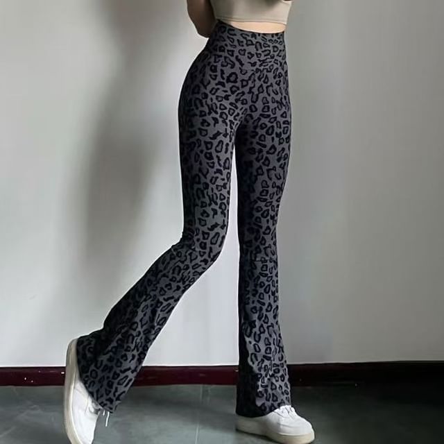 Everose-High Waist Leopard Print Flared Pants