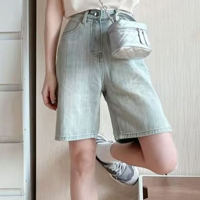 Everose-Mid Rise Washed Denim Shorts