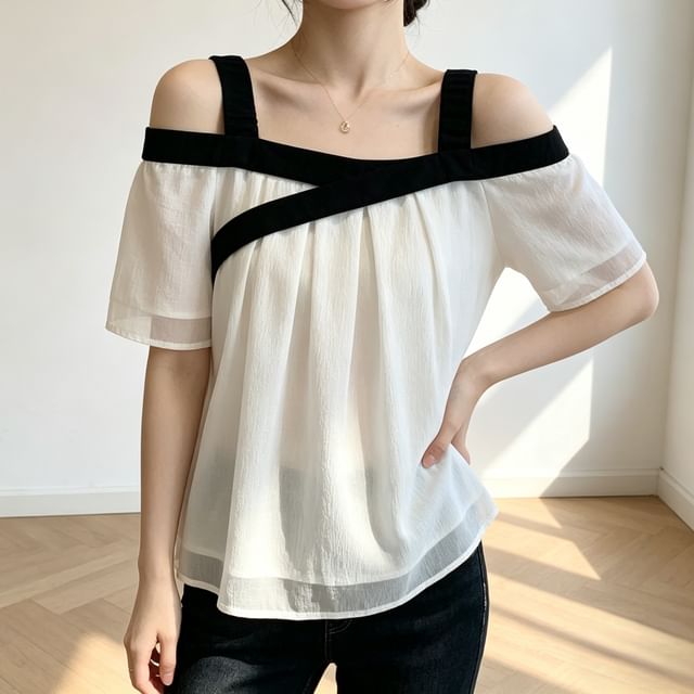 Everose-Short Sleeve Cold Shoulder Two Tone Panel Mesh Top