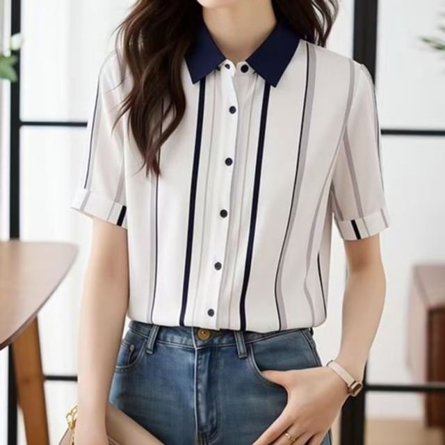 Everose-Short-Sleeve Contrast Collar Striped Button-Up Blouse
