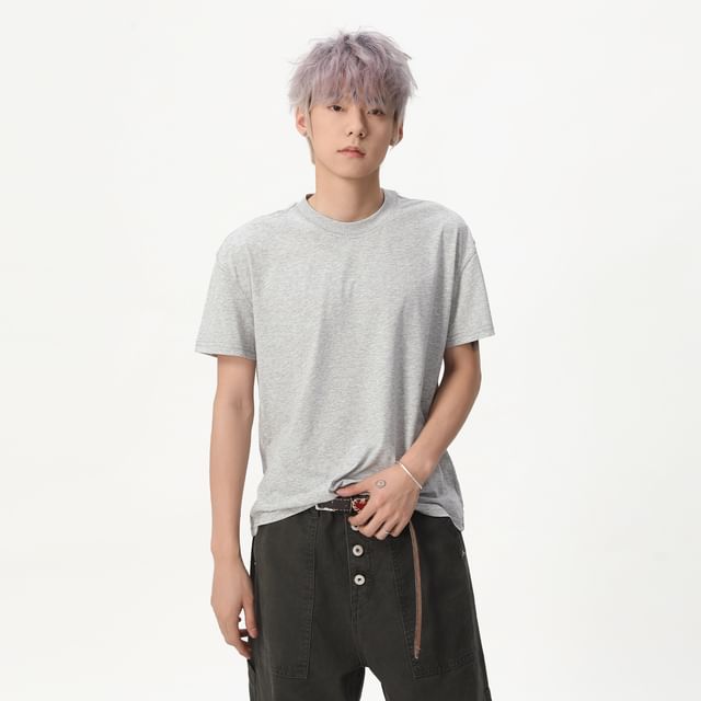 FAERIS-Short-Sleeve Crew Neck Plain T-Shirt