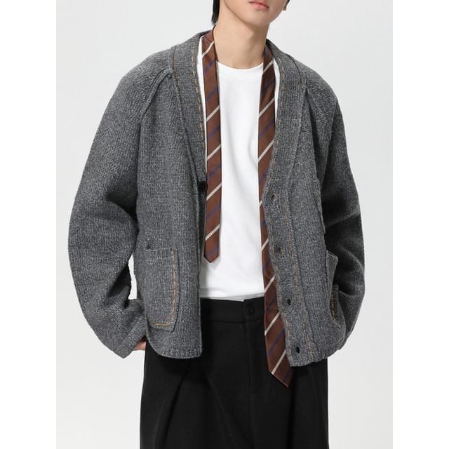FAERIS-V-Neck Contrast Stitching Raglan Cardigan