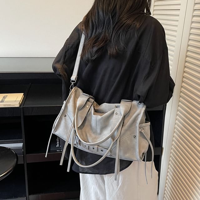 FAYLE-Faux Leather Plain Zip Shoulder Bag