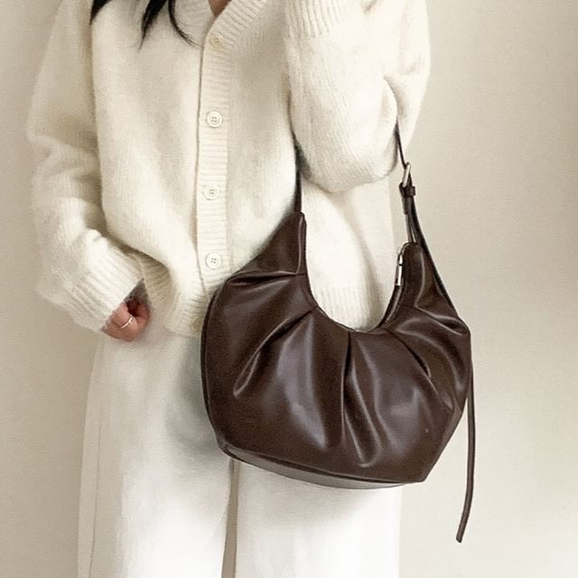 FAYLE-Ruched Faux Leather Shoulder Bag