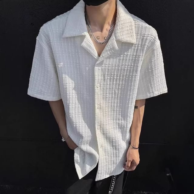Femilina-Short Sleeve Collared Plain Textured Shirt
