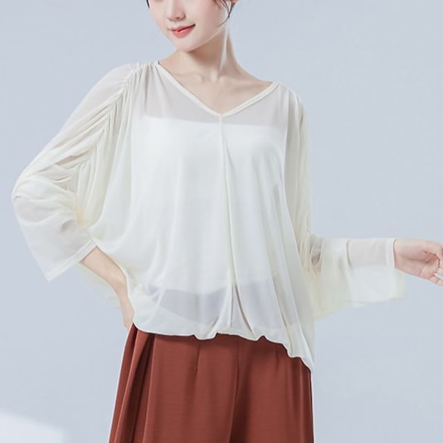 femmal-Long-Sleeve V-Neck Plain Top
