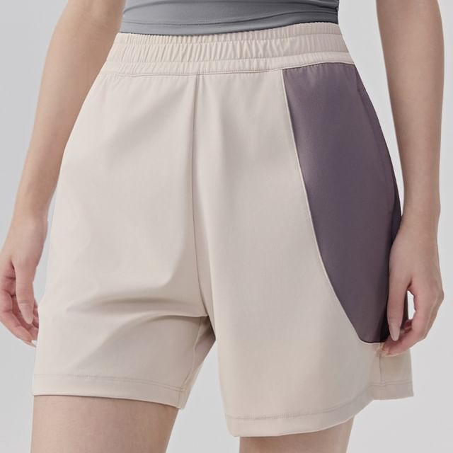 femmal-Mid Rise Two-Tone Sweatshorts