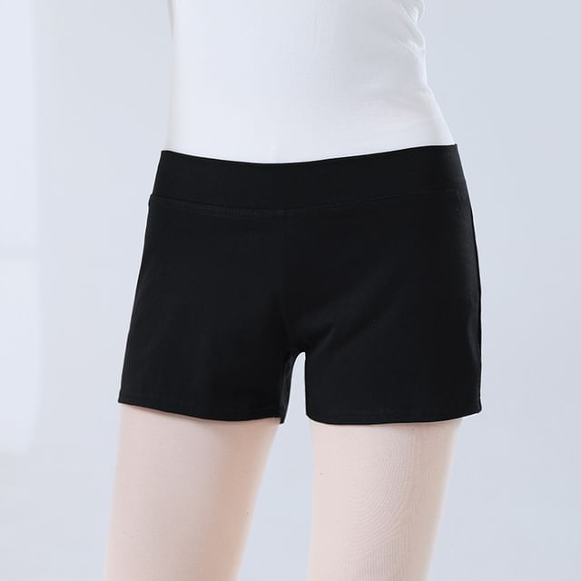 femmal-Mid Waist Plain Shorts