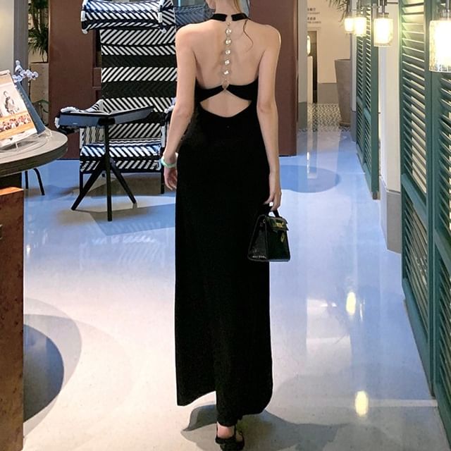 Fioridi-Halter Neck Open Back Plain Sheath Dress