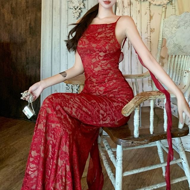 Fioridi-Spaghetti Strap Ruffle Trim Open Back Lace Maxi Sheath Evening Dress