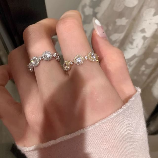 Fireflicka-CZ Glitter Ring