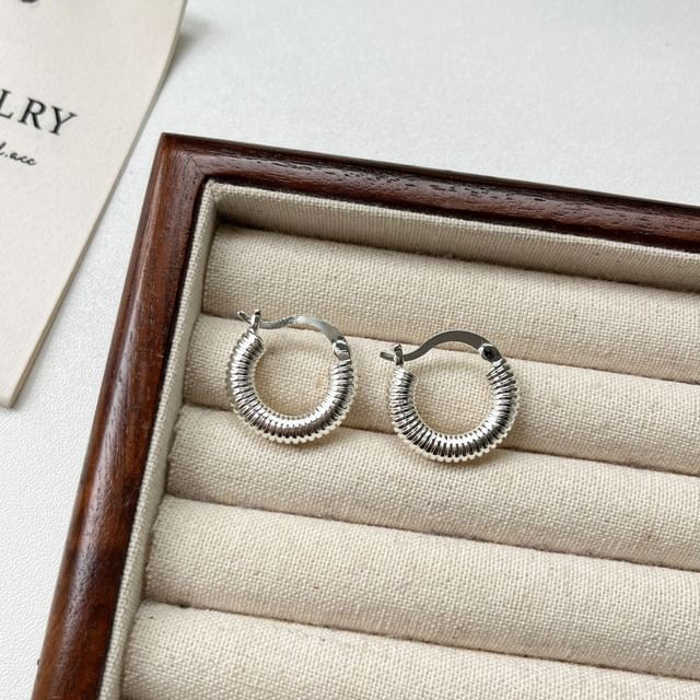 Fireflicka-Textured Hoop Earring