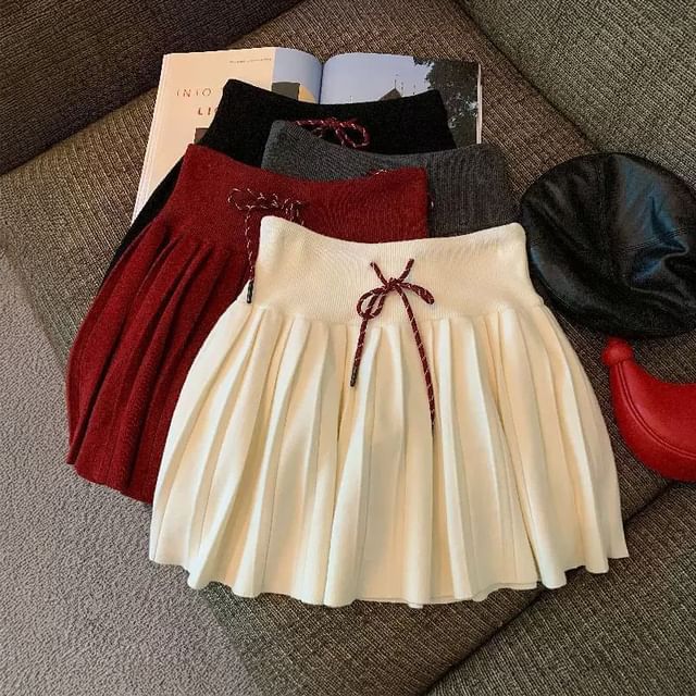 FR-High Rise Plain Mini Pleated Skirt