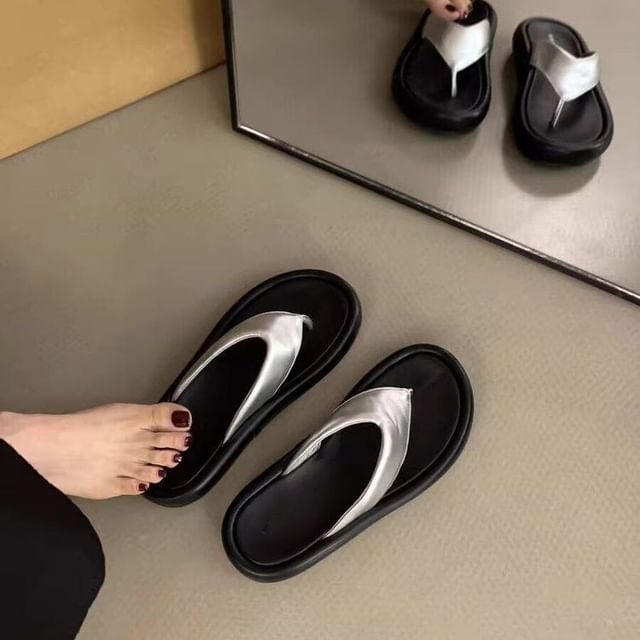 FRAISO-Round Toe Flip-Flops